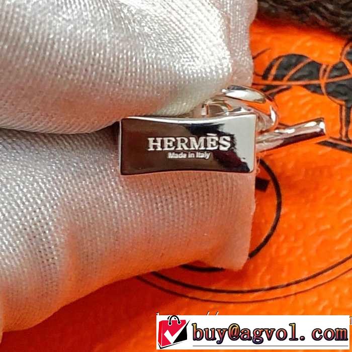 ネックレス  エルメス HERMES 2019春夏トレンドカラー 最新トレンドファッション新着