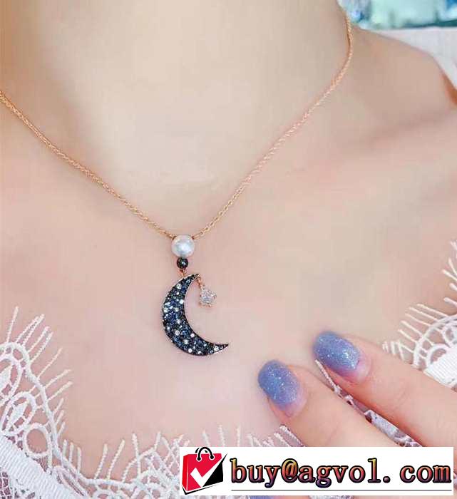 今年春夏ファション流行り スワロフスキー SWAROVSKI ネックレス 2019春夏の大注目トレンド