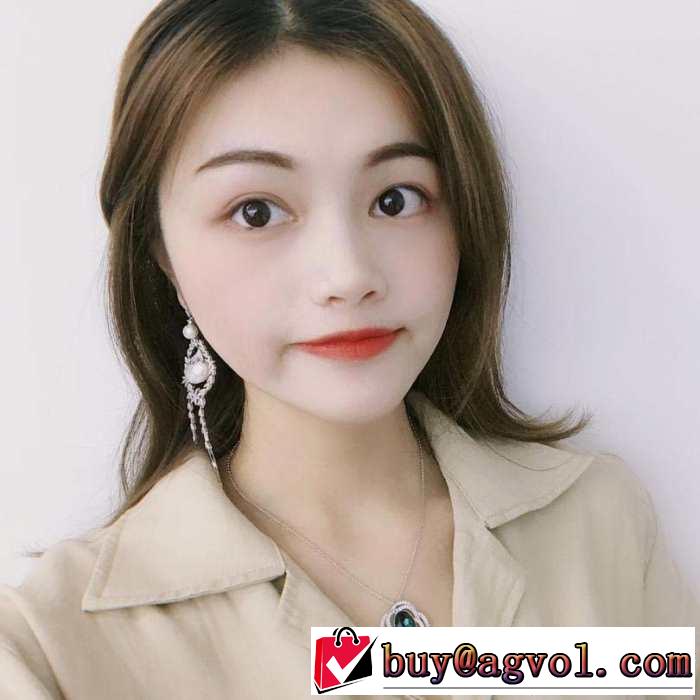 ネックレス スワロフスキー SWAROVSKI 大人カジュアル夏ファッション2019 暑い季節も大活躍