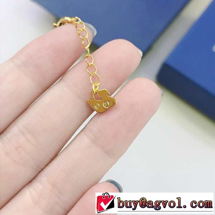 スワロフスキー SWAROVSKI ネックレス 大人カジュアル夏ファッション2019 夏先に大活躍する