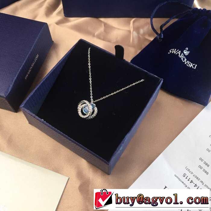2019年春夏流行ファッション 大人の可愛さを引き立て スワロフスキー SWAROVSKI ネックレス