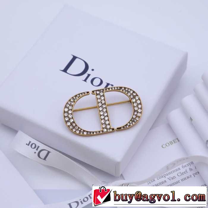 人気ブランド春夏の新作が続々登場 ディオール DIOR ブローチ 2019年春夏シーズンに登場