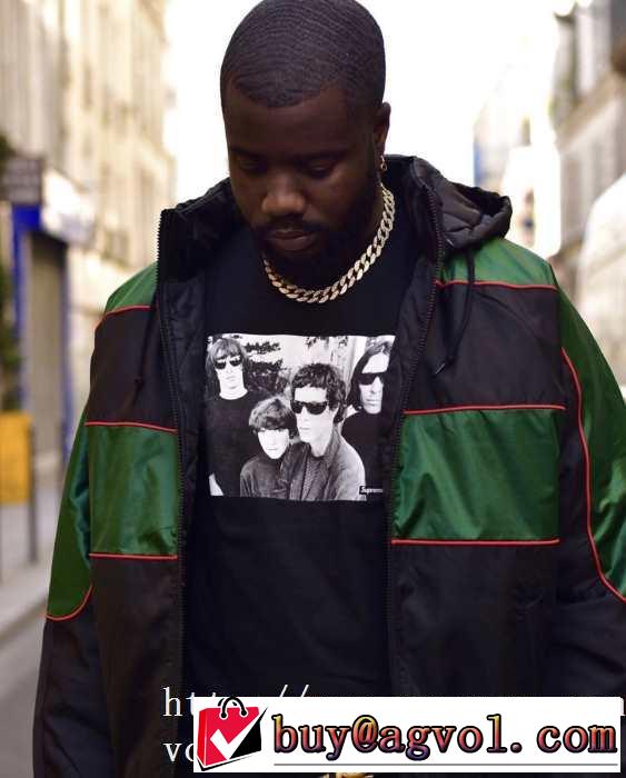 ヒットする秋冬コレクション2色可選  シュプリーム SUPREME 秋冬ファッションコーディネート 半袖Tシャツ 2019トレンドアイテム激安