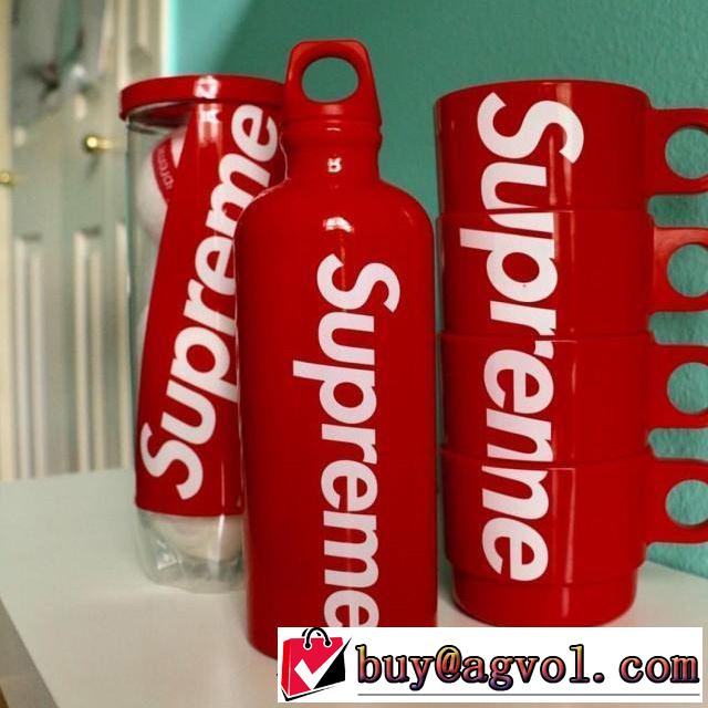 ベストはキレイめな印象に SUPREME SS19 TRAVELLER 0.6L BOTTLE 水差し キレイめ感が強い