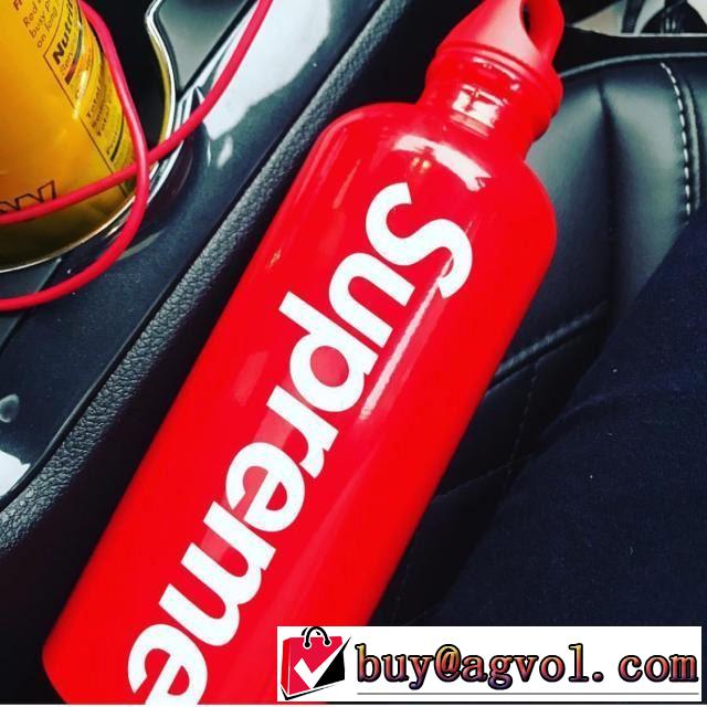 ベストはキレイめな印象に SUPREME SS19 TRAVELLER 0.6L BOTTLE 水差し キレイめ感が強い