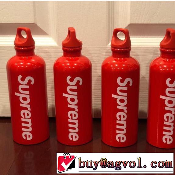 ベストはキレイめな印象に SUPREME SS19 TRAVELLER 0.6L BOTTLE 水差し キレイめ感が強い