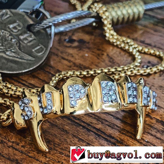 キーホルダー 今季は特に注目ファション Supreme 19SS Fronts Keychain ファッションにトレンド