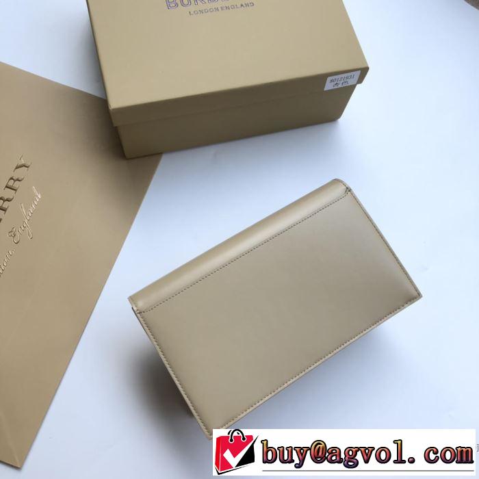 素敵カジュアルの春夏コレクション レディースバッグ  新作コレクションを見る バーバリー BURBERRY 2019年の春夏に着たい