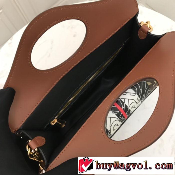 今年は大きめの新作がトレンド レディースバッグ  バーバリー 季節感のあるファッション BURBERRY 【2019年】夏のファッション