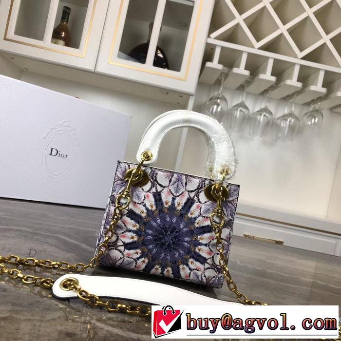 ディオール DIOR ハンドバッグ 2019年春夏のトレンドアイテム 春夏シンプルファッションでOK！