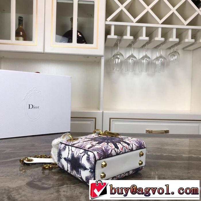 ディオール DIOR ハンドバッグ 2019年春夏のトレンドアイテム 春夏シンプルファッションでOK！