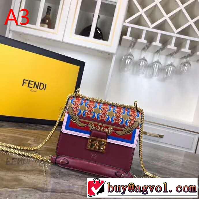 今流行りの最新コレクション 2019春夏は人気定番 フェンディ FENDI 斜め掛けバッグ 4色可選