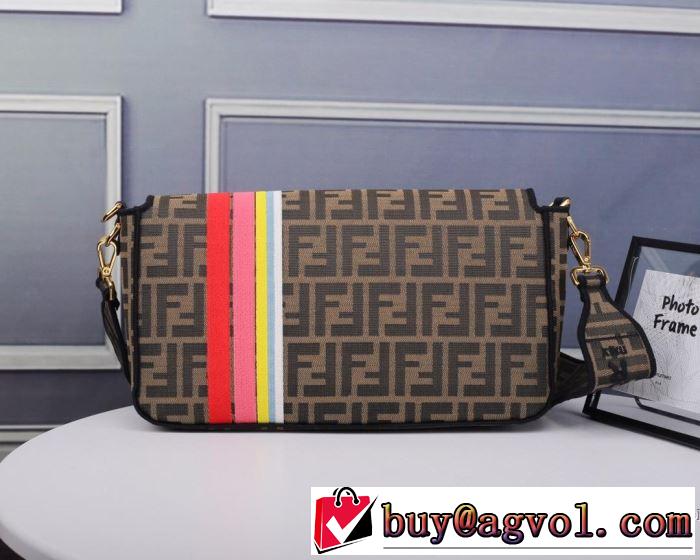 気持ちいい真夏日にぴったり フェンディ FENDI 季節感のあるファッション  レディースバッグ おしゃれな夏ファッション2019