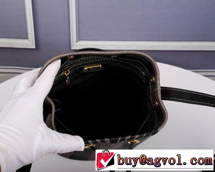レディースバッグ  透け感新作がイチ推し フェンディ 上品な印象に格上げ FENDI 2019SSのトレンド商品  夏大人気のアイテム