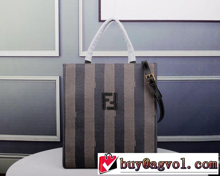 レディースバッグ  元気な印象のコーデ フェンディ2019春夏トレンドアイテム  FENDI  着るだけで上品なスタイル
