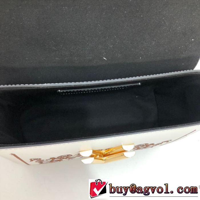 レディースバッグ 春夏の流行り2019新品 大胆にデザインオシャレ新品 ルイ ヴィトン LOUIS VUITTON トップスをインするスタイル