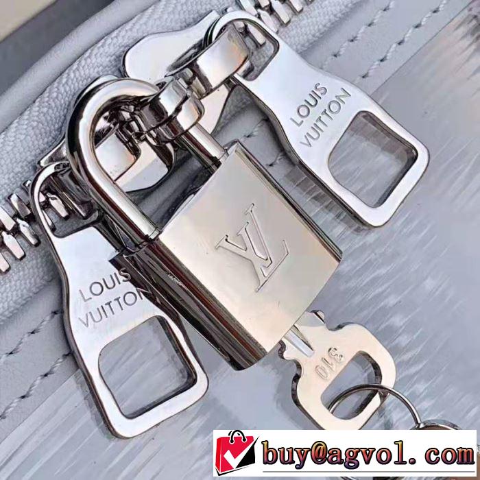 季節感をプラス人気商品 ルイ ヴィトン LOUIS VUITTON 今から夏まで活躍する 大人のこなれた着こなし レディースバッグ 大人の余裕が漂う