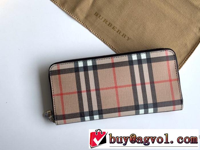 財布/ウォレット 最新秋冬トレンドをチェック！2019-20秋冬 バーバリー やっぱり優しい色 BURBERRY 絶対おさえるべきカラーと最新
