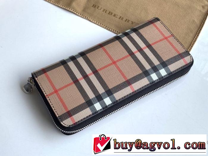 財布/ウォレット 最新秋冬トレンドをチェック！2019-20秋冬 バーバリー やっぱり優しい色 BURBERRY 絶対おさえるべきカラーと最新