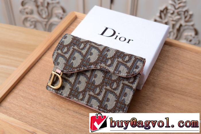 ディオール DIOR 【2019秋冬トレンド】押さえておきたい 3色可選 サイズのよさを感じる新作 財布/ウォレット 秋にこれがはやりそう