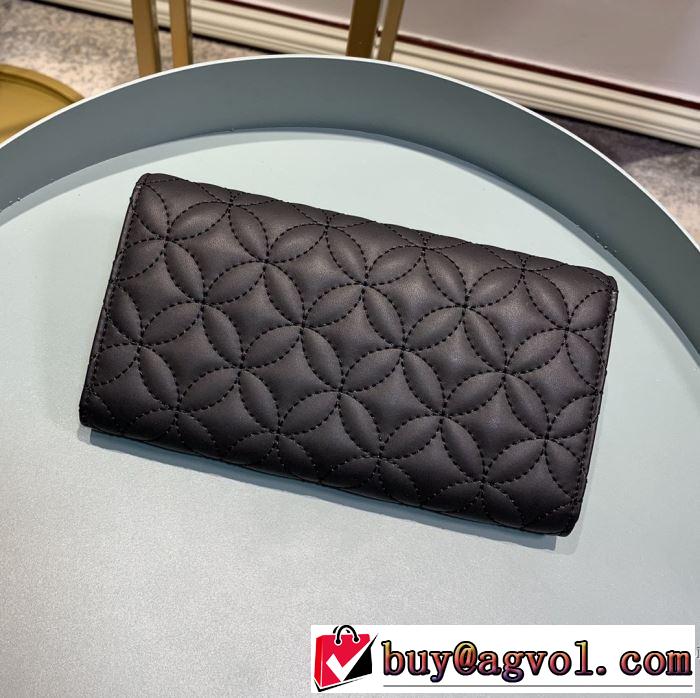 秋服コーデ2019年版 ルイ ヴィトン LOUIS VUITTON 大胆なチェックの人気トレンド 財布/ウォレット 4色可選 秋にはやる最新作を先取り