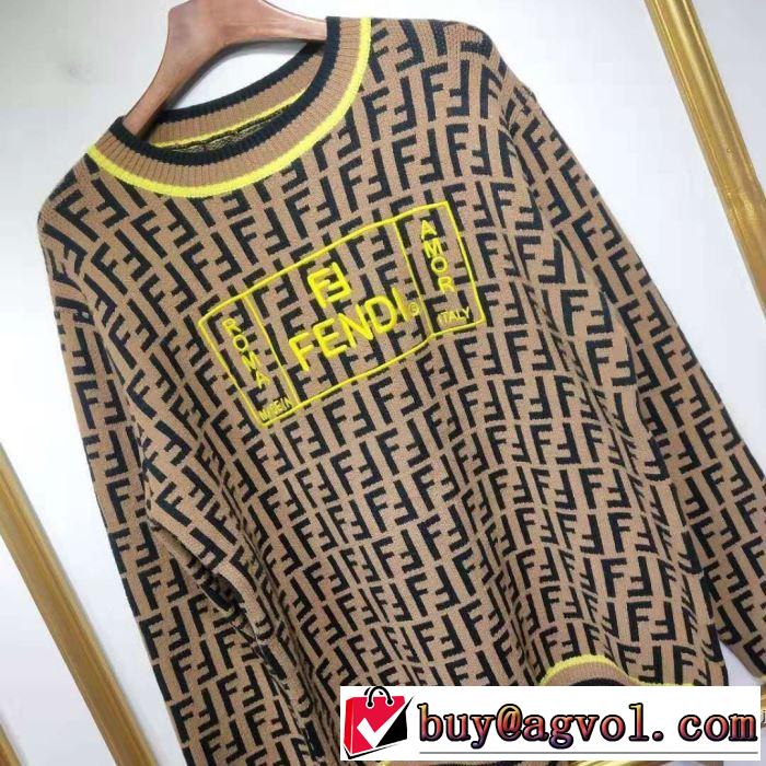 プルオーバーパーカー 大人っぽいファション感 フェンディ 大胆なデザイン FENDI  2019春夏の大注目トレンド