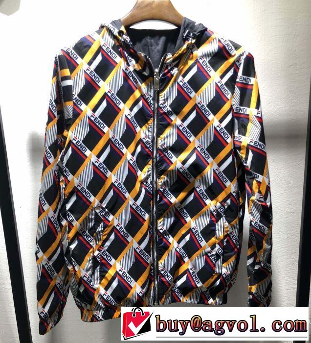 今年春夏ファション流行り  フード付きコート  2019SSのトレンド商品 フェンディ FENDI 透け感優しい