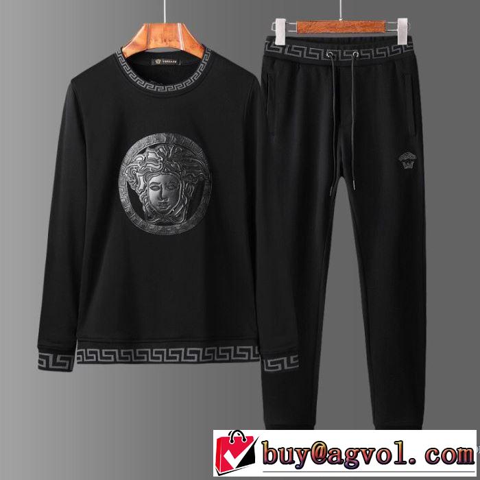 春色の最旬の人気アイテム  ヴェルサーチVERSACE 2019夏ファション新品 上下セット夏らしい品格が漂う 