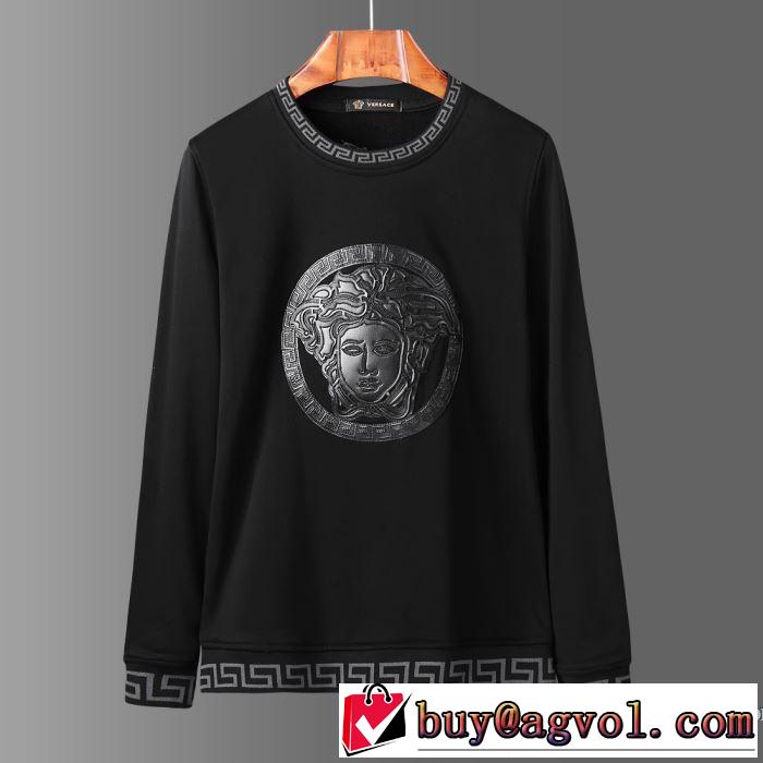 春色の最旬の人気アイテム  ヴェルサーチVERSACE 2019夏ファション新品 上下セット夏らしい品格が漂う