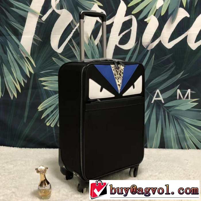 フェンディ FENDI 2019年最新ファッション スーツケース すごく稀少カラー やっと見つけた国内即発