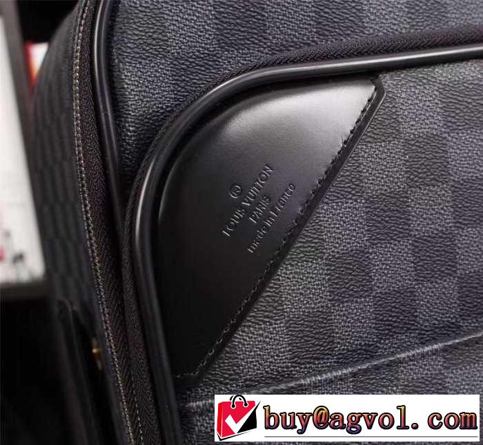 新作コレクションを見るLOUIS VUITTON  スーツケース ルイ ヴィトン2019SSのトレンド商品