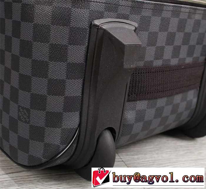 新作コレクションを見るLOUIS VUITTON  スーツケース ルイ ヴィトン2019SSのトレンド商品