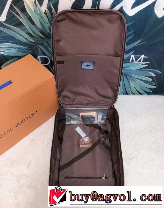定番が欲しい方  LOUIS VUITTON  スーツケース ルイ ヴィトン 2019年最新ファッション大人の色味