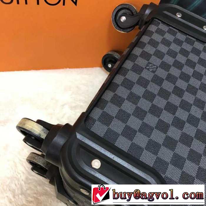 即完売 ルイ ヴィトン LOUIS VUITTON 2019SS スーツケース コーデ選ばずおしゃれのポイント
