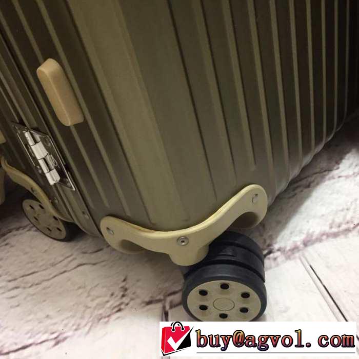 すっきりした印象に リモワ Rimowa オススメしたい最新注目ファションスーツケース 2019春夏は人気定番