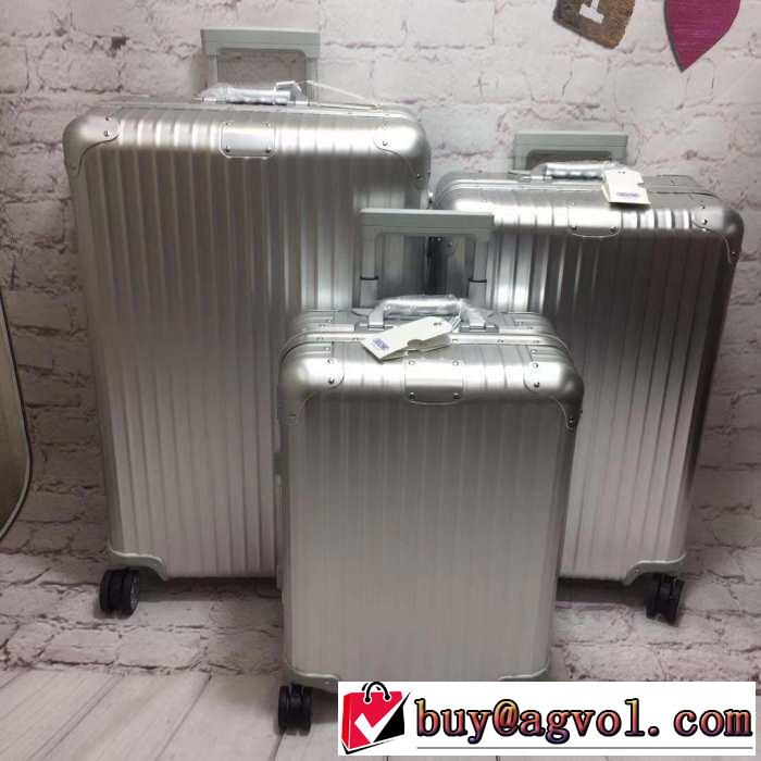 魅力的なカラー使い リモワ Rimowa 2019春夏トレンドアイテム スーツケース今流行りの最新コレクション