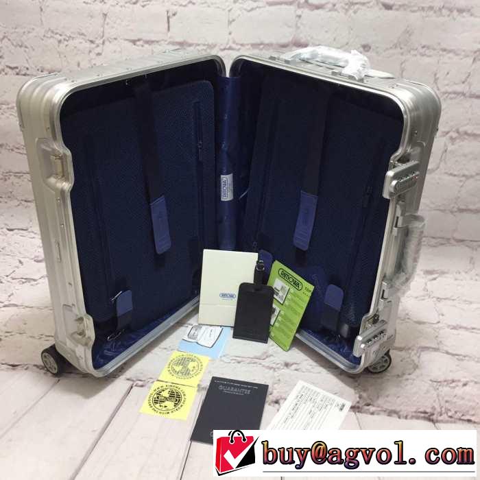 魅力的なカラー使い リモワ Rimowa 2019春夏トレンドアイテム スーツケース今流行りの最新コレクション