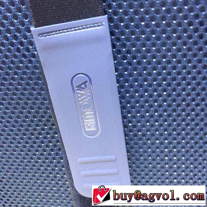 魅力的なカラー使い リモワ Rimowa 2019春夏トレンドアイテム スーツケース今流行りの最新コレクション