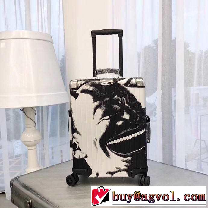 リラックス感のあるゆったり リモワ Rimowa オススメしたい最新注目ファション 2019春夏 スーツケース