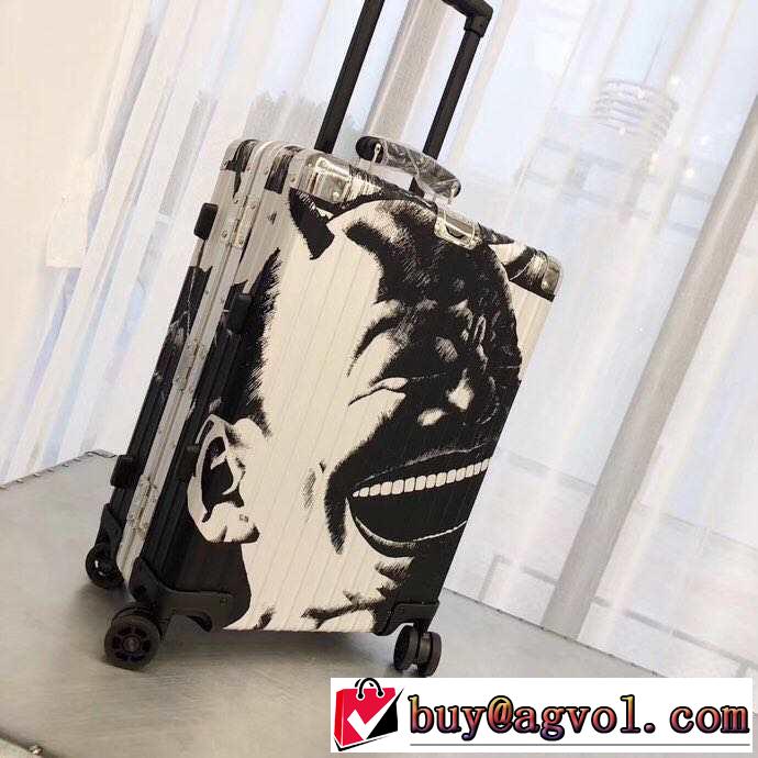 リラックス感のあるゆったり リモワ Rimowa オススメしたい最新注目ファション 2019春夏 スーツケース