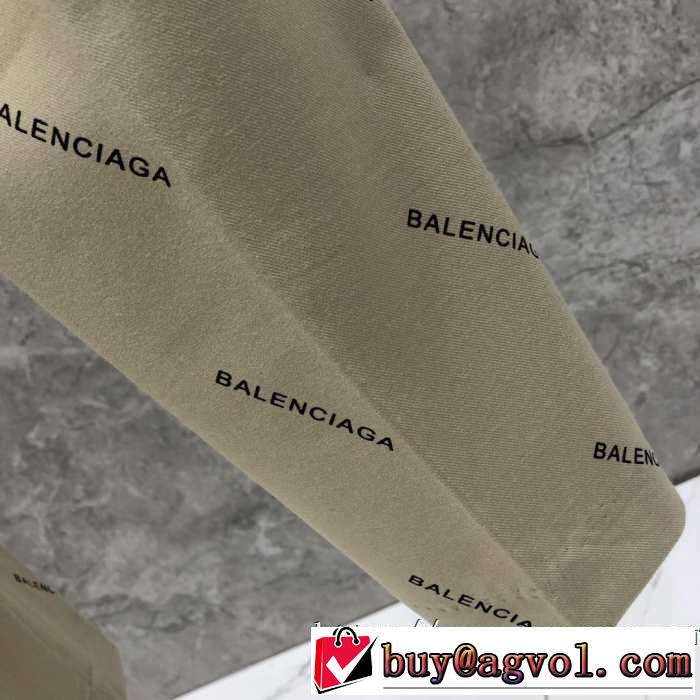BALENCIAGA  スーツ 2019秋冬最重要アイテム おしゃれ感度が高い秋冬トレンド バレンシアガ
