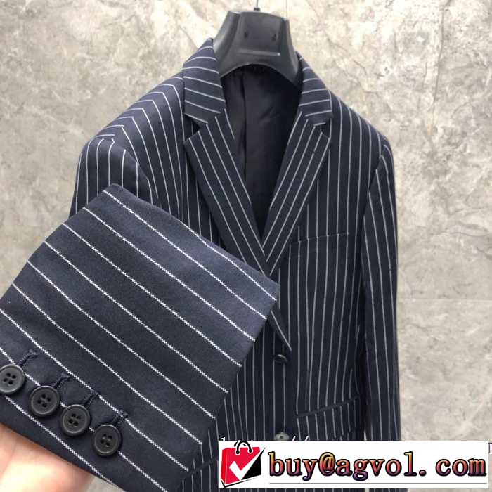 カジュアルコーデオシャレ バーバリー BURBERRY スーツ 2019秋のファッショントレンドはこれ
