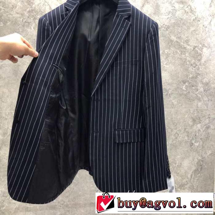 カジュアルコーデオシャレ バーバリー BURBERRY スーツ 2019秋のファッショントレンドはこれ