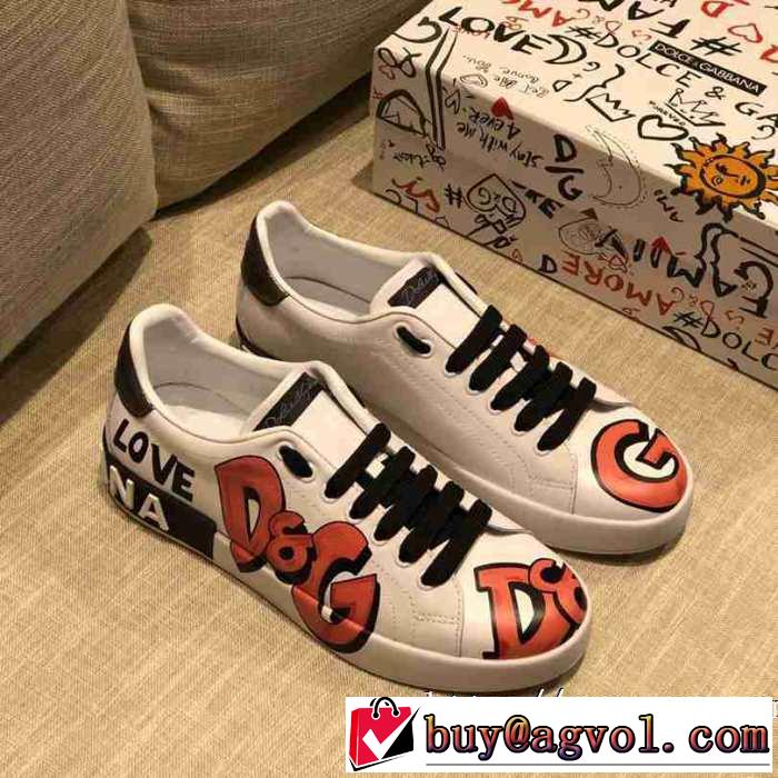 ランニングシューズ 秋服コーデ2019年版 ドルチェ＆ガッバーナ 大胆なチェックの人気トレンド Dolce&Gabbana  2019秋冬トレンドアイテム