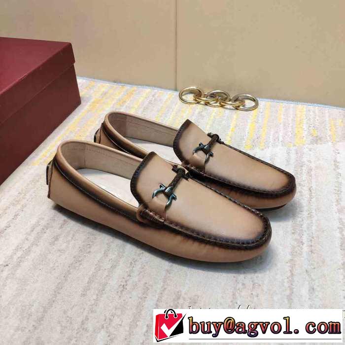 今シーズン注目のアイテムローファー  サルヴァトーレフェラガモ FERRAGAMO 2019秋断然ブランド推し 秋冬コーデと相性がいい