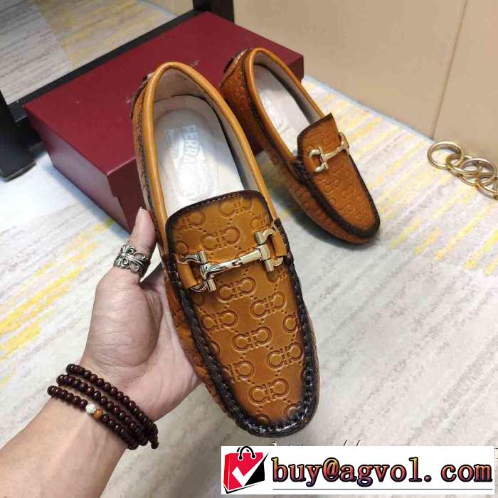サルヴァトーレフェラガモ FERRAGAMO 2019年秋冬に欠かせない  ローファー 今から取り入れられるトレンド