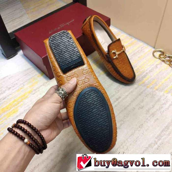 サルヴァトーレフェラガモ FERRAGAMO 2019年秋冬に欠かせない  ローファー 今から取り入れられるトレンド