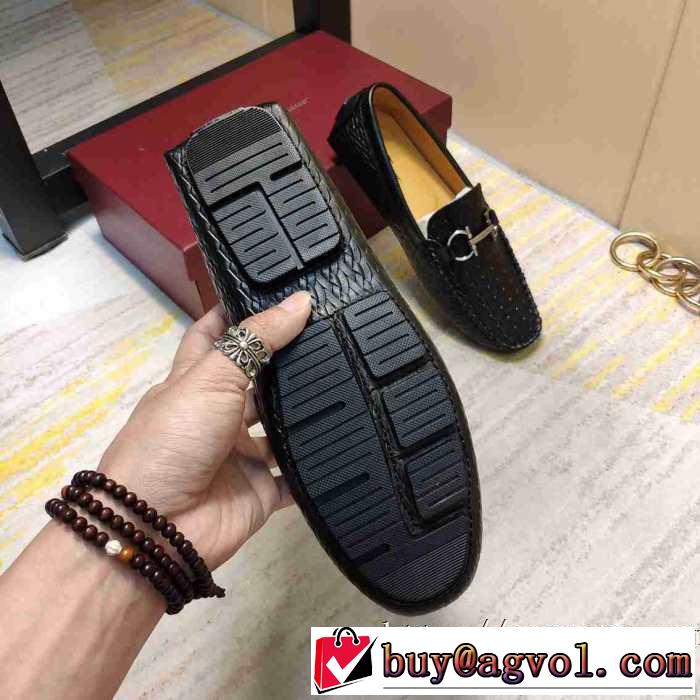 サルヴァトーレフェラガモ2019トレンドファッション新品  FERRAGAMO ローファー おしゃれでおすすめ今季トレンド