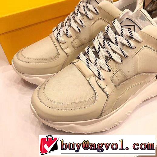 春夏の流行り2019新品 おしゃれデザインも大人気 FENDI フェンディ カジュアルシューズ 2色可選
