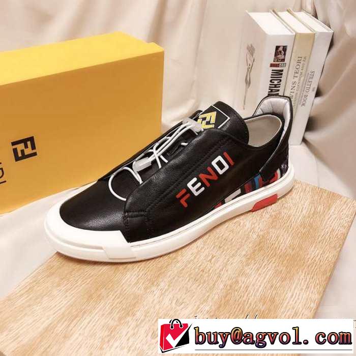ランニングシューズ とにかく完璧ブランド新作 フェンディ 秋服コーデ2019年版 FENDI 大胆なチェックの人気トレンド